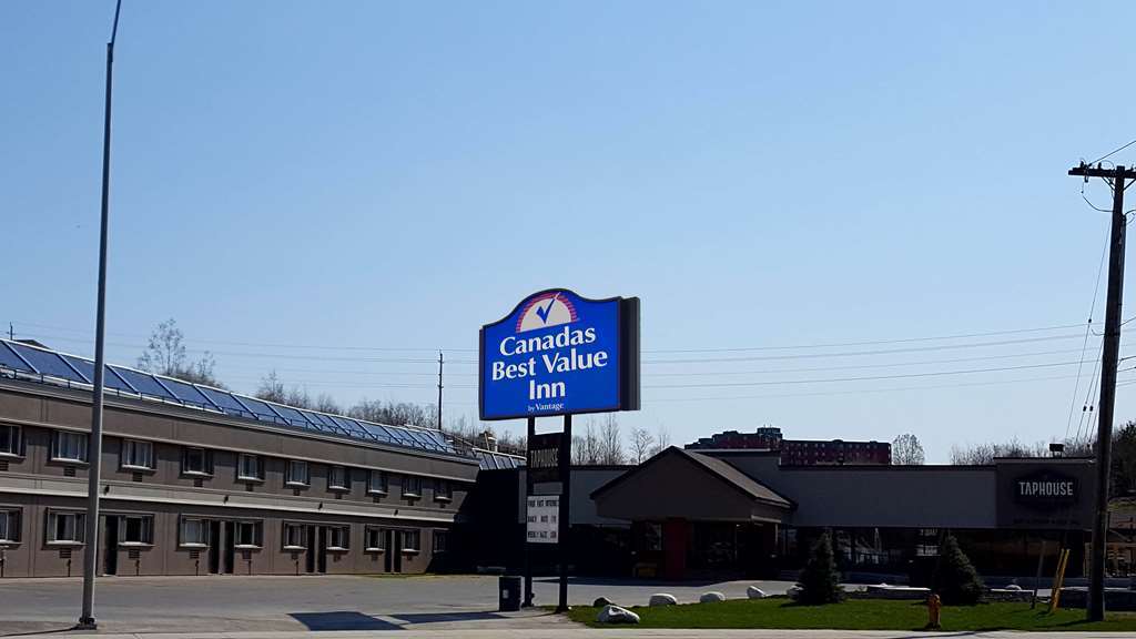 Rodeway Inn Sudbury Esterno foto