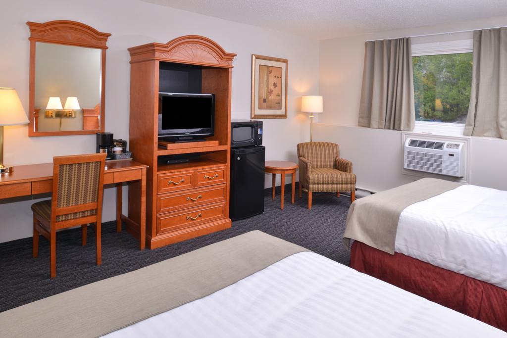 Rodeway Inn Sudbury Esterno foto