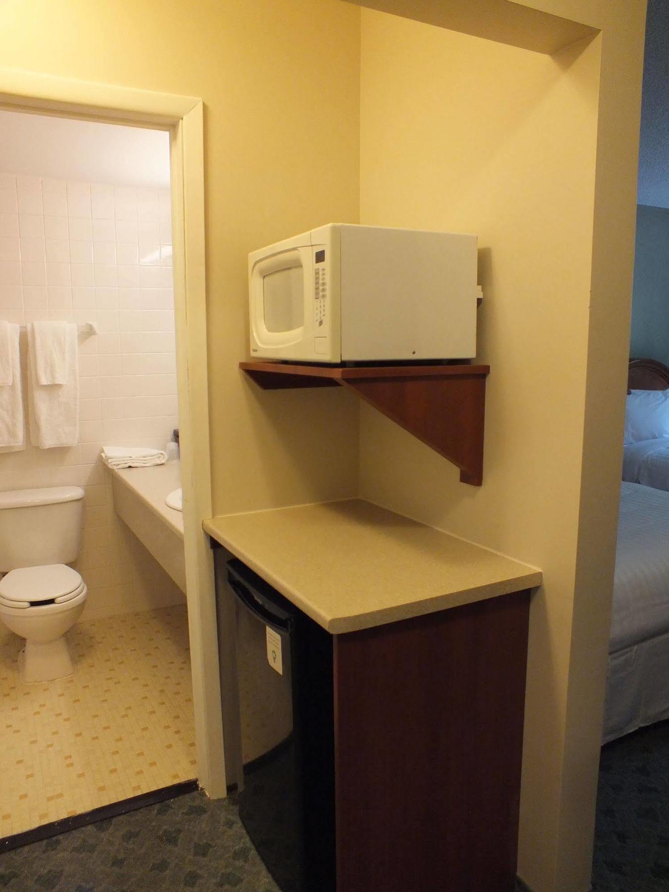 Rodeway Inn Sudbury Esterno foto