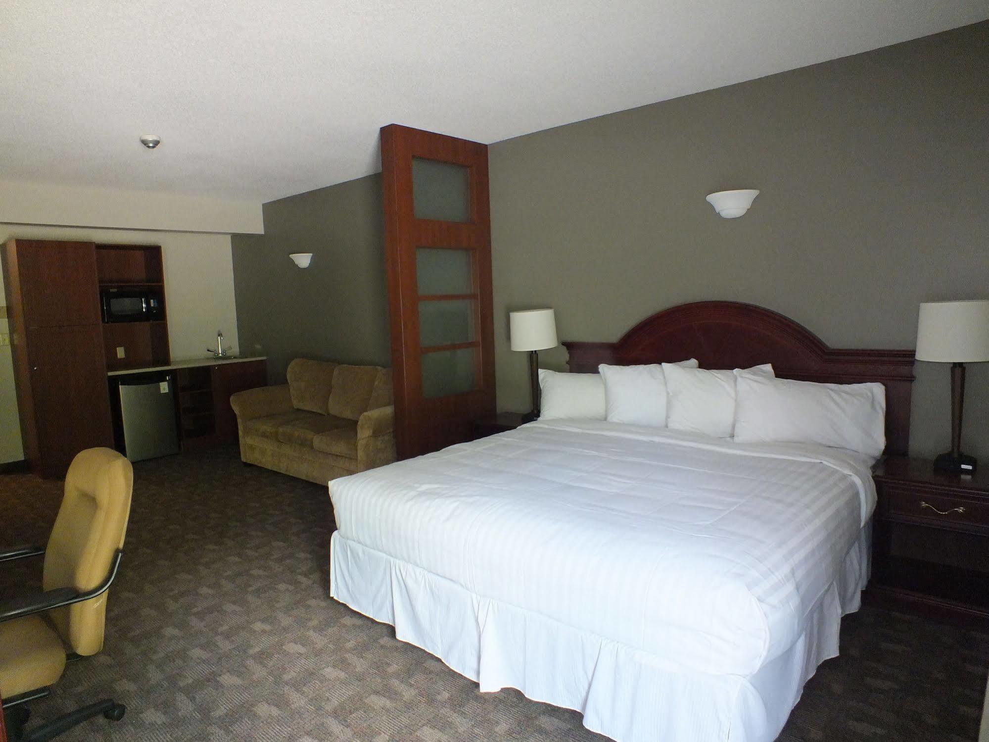 Rodeway Inn Sudbury Esterno foto